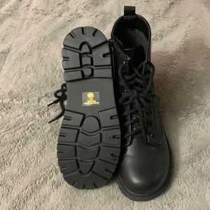 Unr8ed back boots